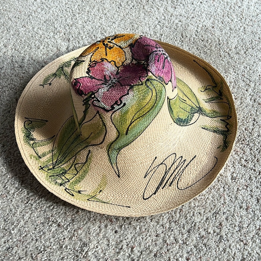 Straw hat. Handwoven and hand painted  in Equador.